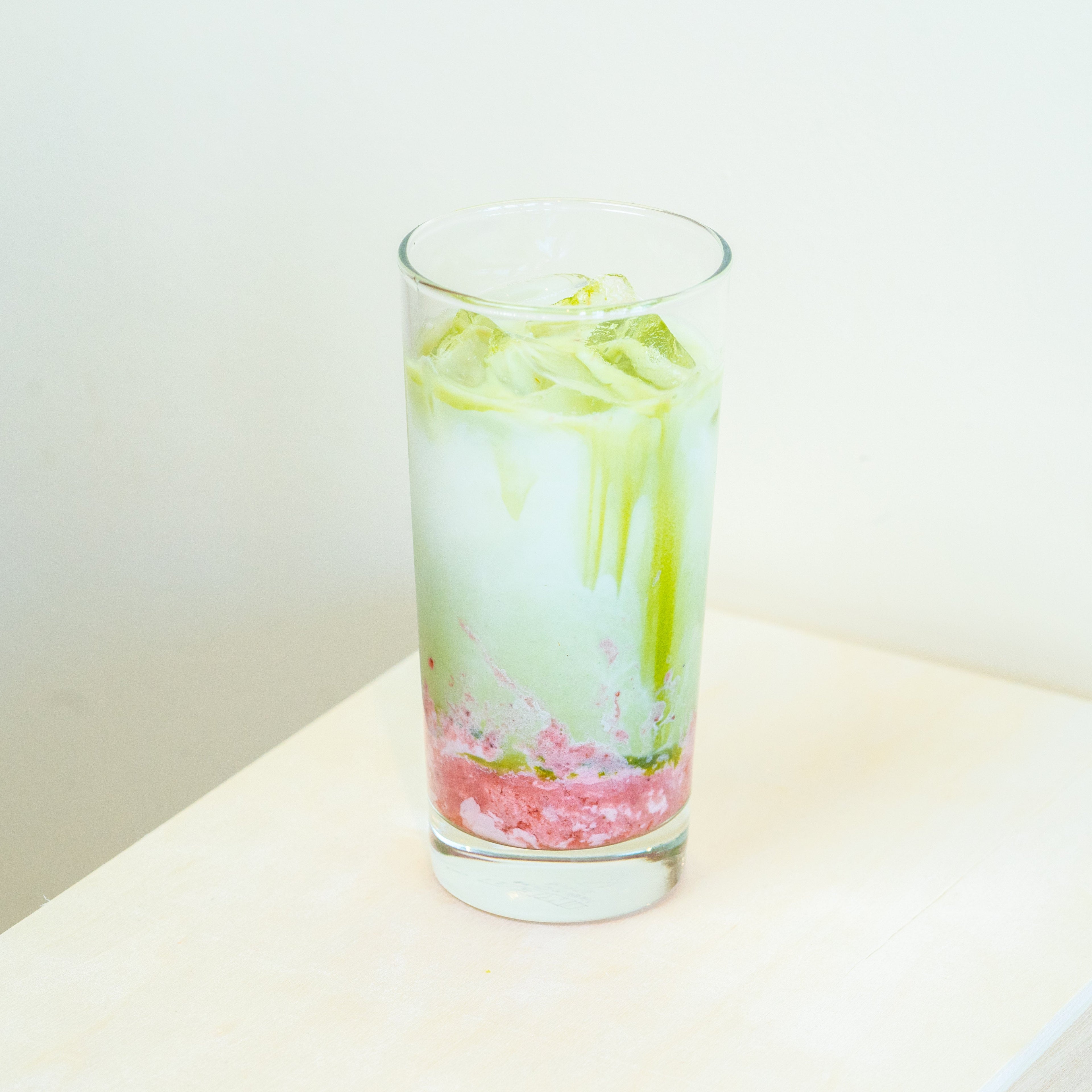 Matcha Strawberry - มัจฉะสตอเบอร์รี่