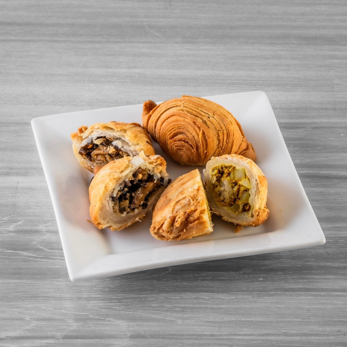 Thai Puffs (3) - กระหรี่ปั้บ